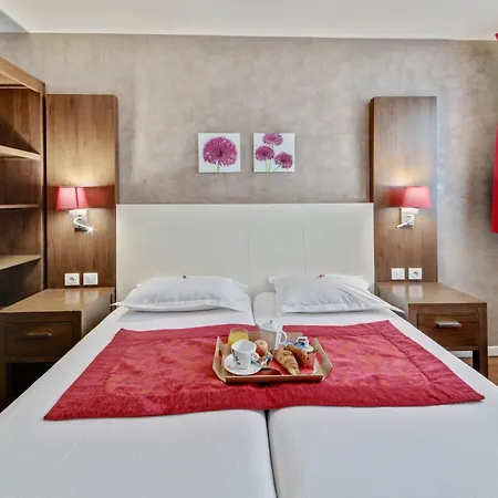 Hotel Restaurant Paris Pacific Paris-villejuif- Pres Du Metro L'hay Les Roses Ligne 14 - Direct Paris-aeroport Orly Et Institut Gustave Roussy 3*