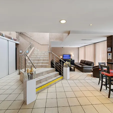 Restaurant Paris Pacific Paris-villejuif- Pres Du Metro L'hay Les Roses Ligne 14 - Direct Paris-aeroport Orly Et Institut Gustave Roussy 3* Villejuif