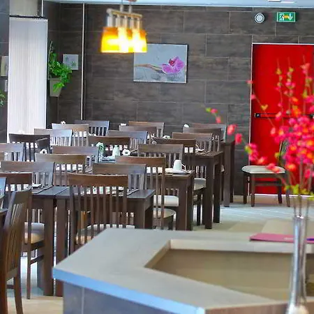 Restaurant Paris Pacific Paris-villejuif- Pres Du Metro L'hay Les Roses Ligne 14 - Direct Paris-aeroport Orly Et Institut Gustave Roussy Hotel 3*