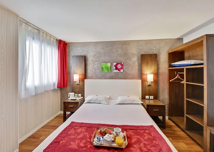 Restaurant Paris Pacific Paris-villejuif- Pres Du Metro L'hay Les Roses Ligne 14 - Direct Paris-aeroport Orly Et Institut Gustave Roussy 3*