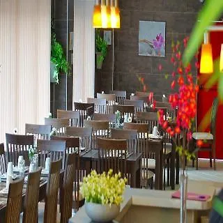 Restaurant Paris Pacific Paris-villejuif- Pres Du Metro L'hay Les Roses Ligne 14 - Direct Paris-aeroport Orly Et Institut Gustave Roussy Hotel 3*