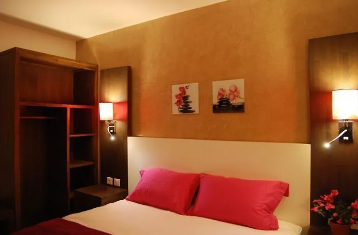 Restaurant Paris Pacific Paris-villejuif- Pres Du Metro L'hay Les Roses Ligne 14 - Direct Paris-aeroport Orly Et Institut Gustave Roussy 3*