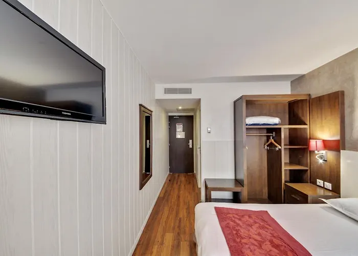 Hotel Restaurant Paris Pacific Paris-villejuif- Pres Du Metro L'hay Les Roses Ligne 14 - Direct Paris-aeroport Orly Et Institut Gustave Roussy 3*